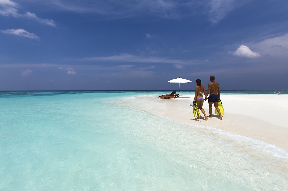 mombasa_continental_resort_hotel_honey-moon-1